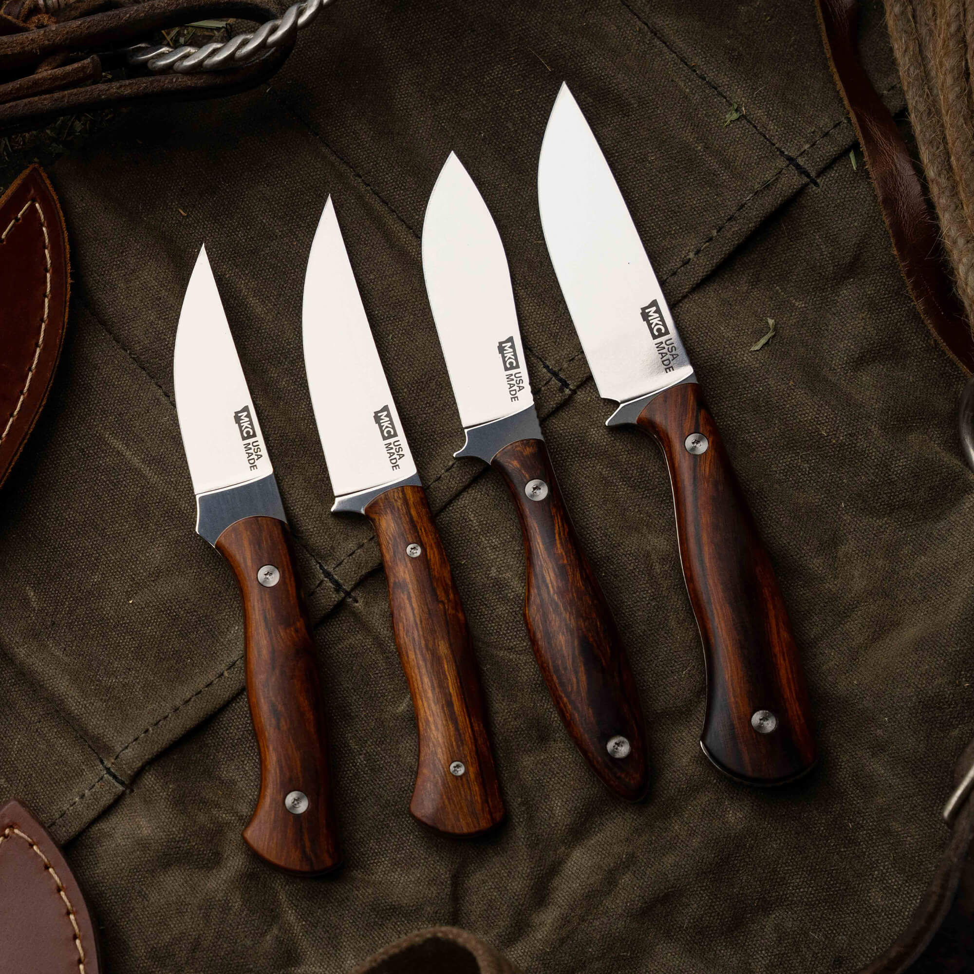 TRADITIONS KNIVES - FULL SET OF 4