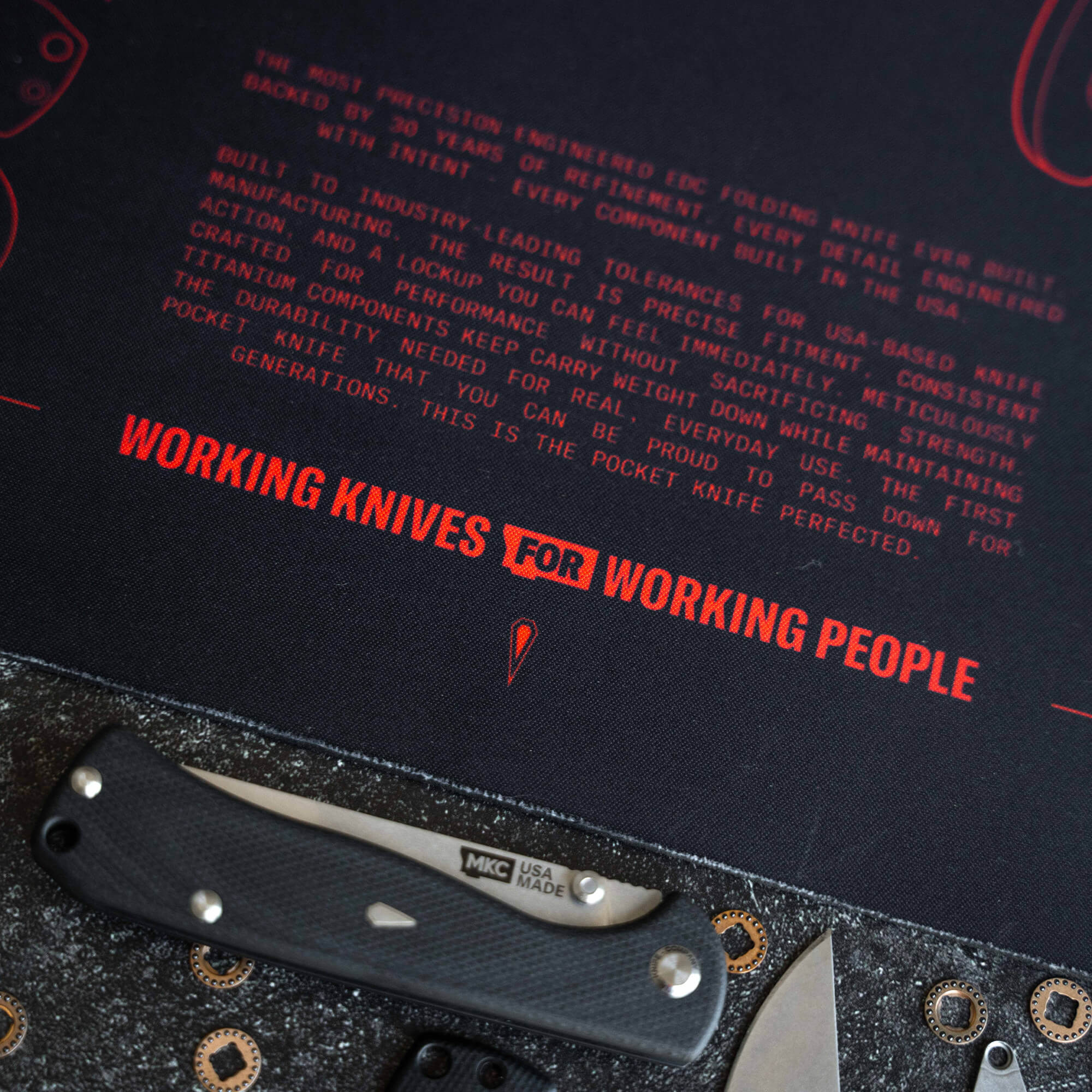 THE MONTANA DESK MAT