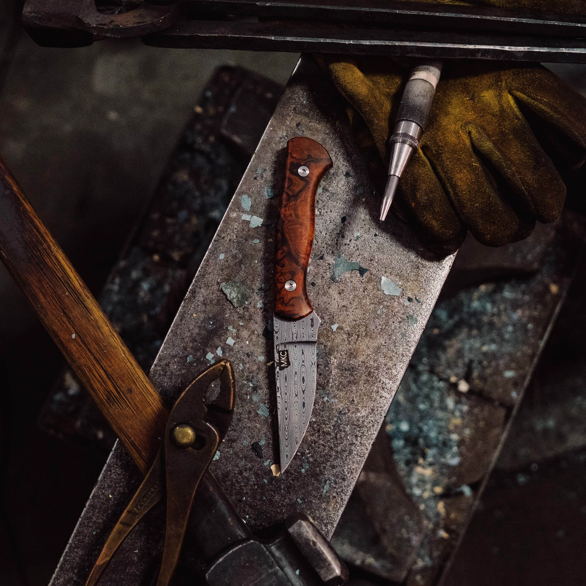 DAMASCUS BLACKFOOT