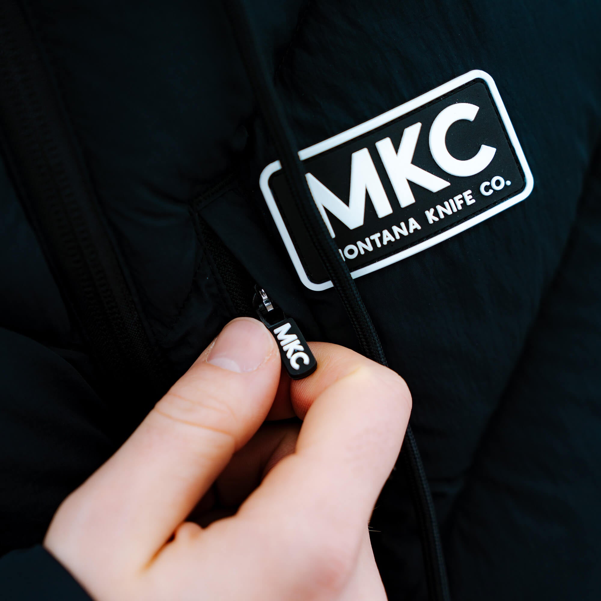 GRINNELL PUFFY ZIP JACKET - BLACK