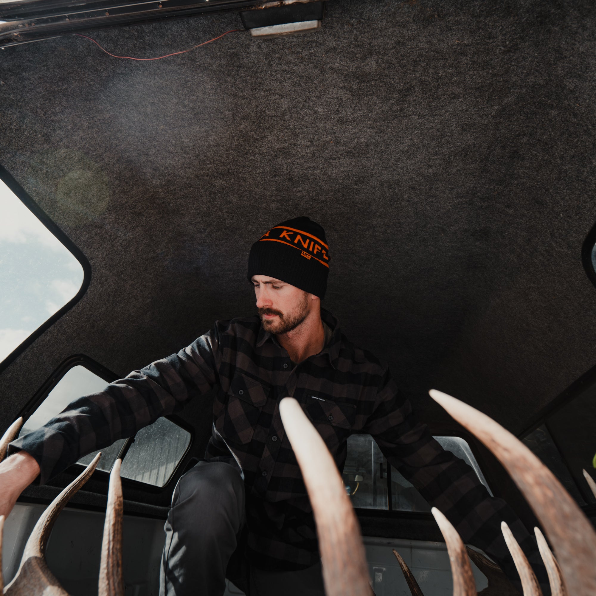 MKC BIG MOUNTAIN BEANIE - BLACK