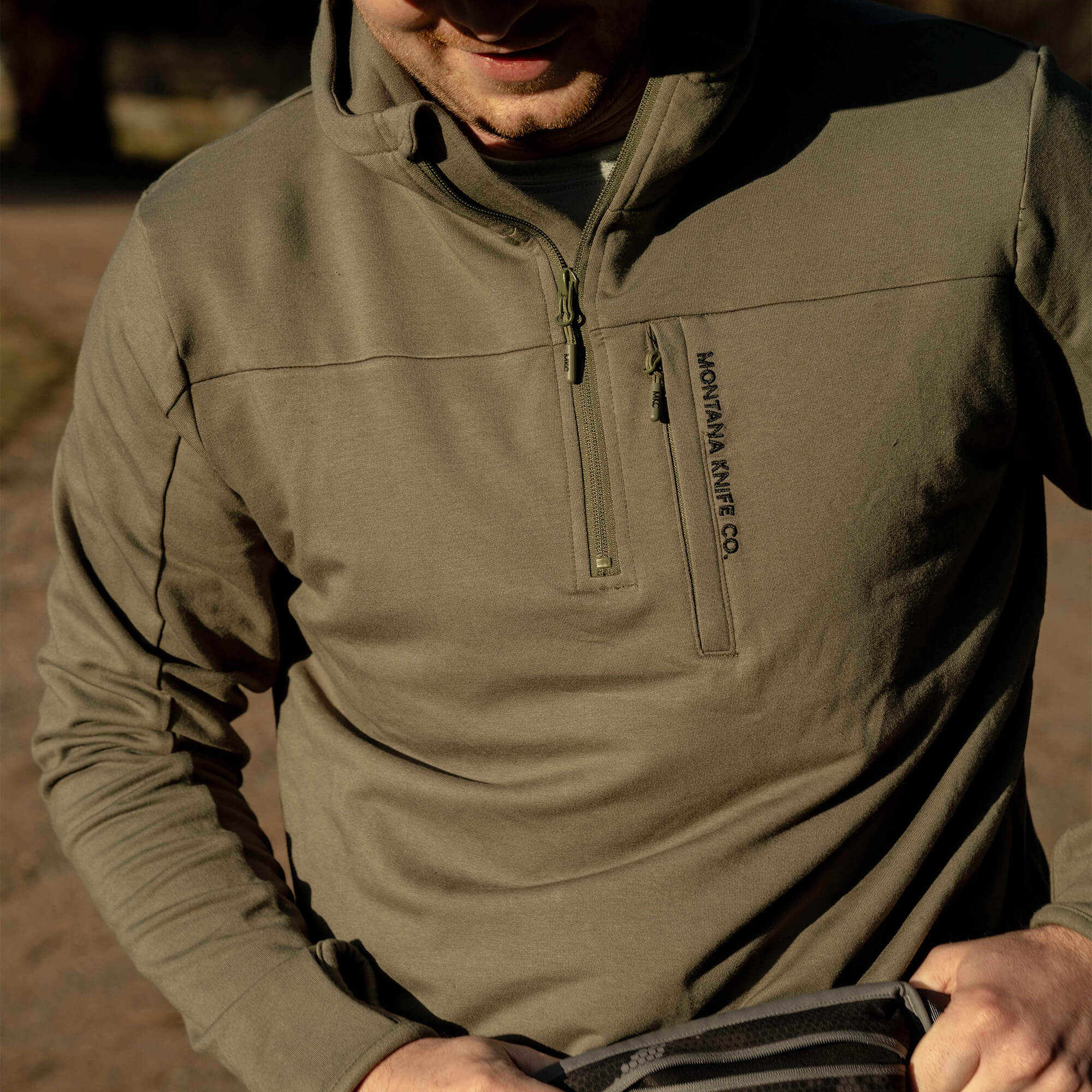 HIGHLINE HALF-ZIP HOODIE - OLIVE