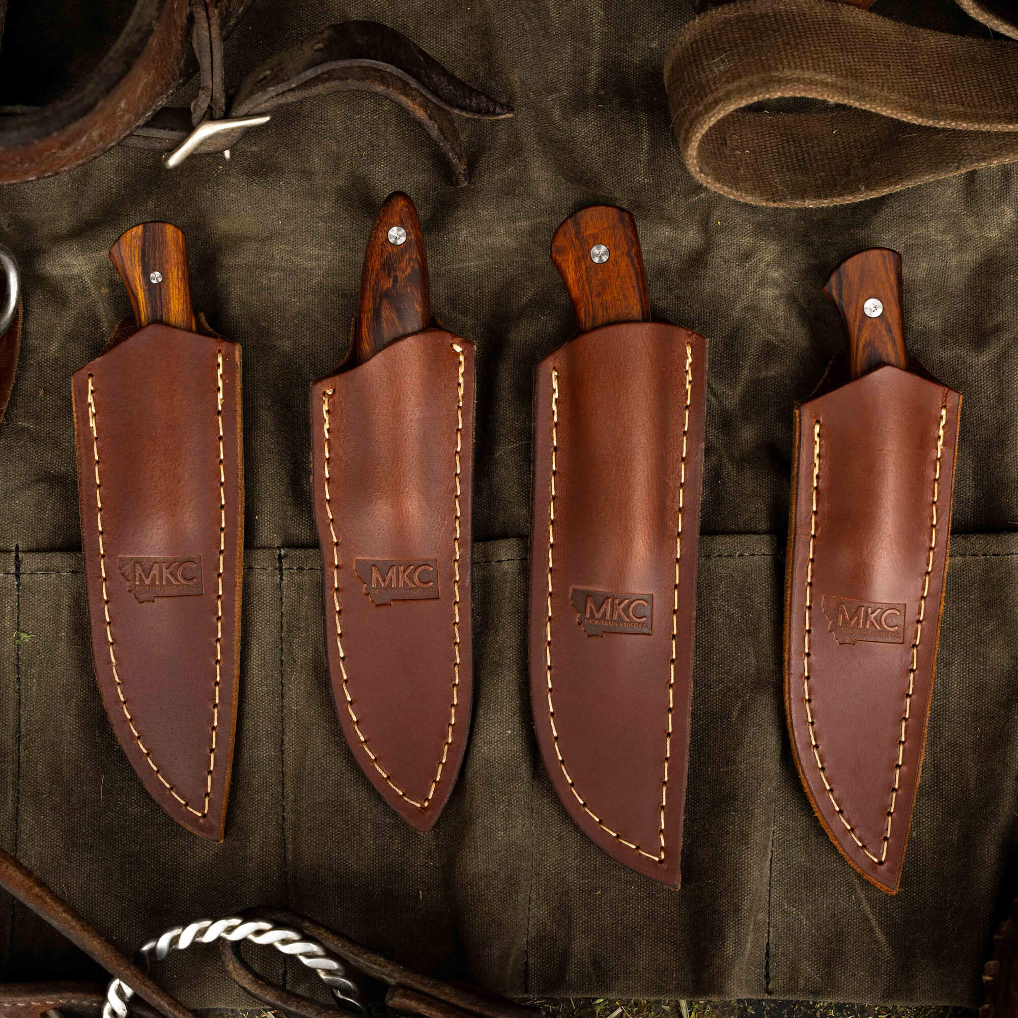 TRADITIONS KNIVES - FULL SET OF 4