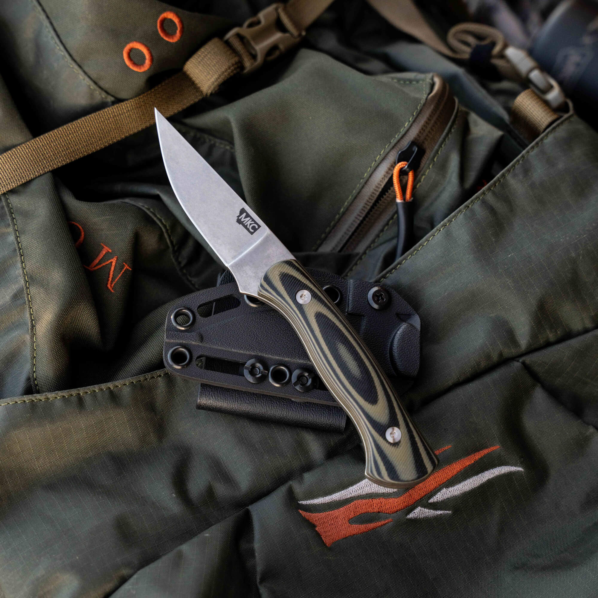 MAGNACUT BLACKFOOT 2.0 - GREEN & BLACK