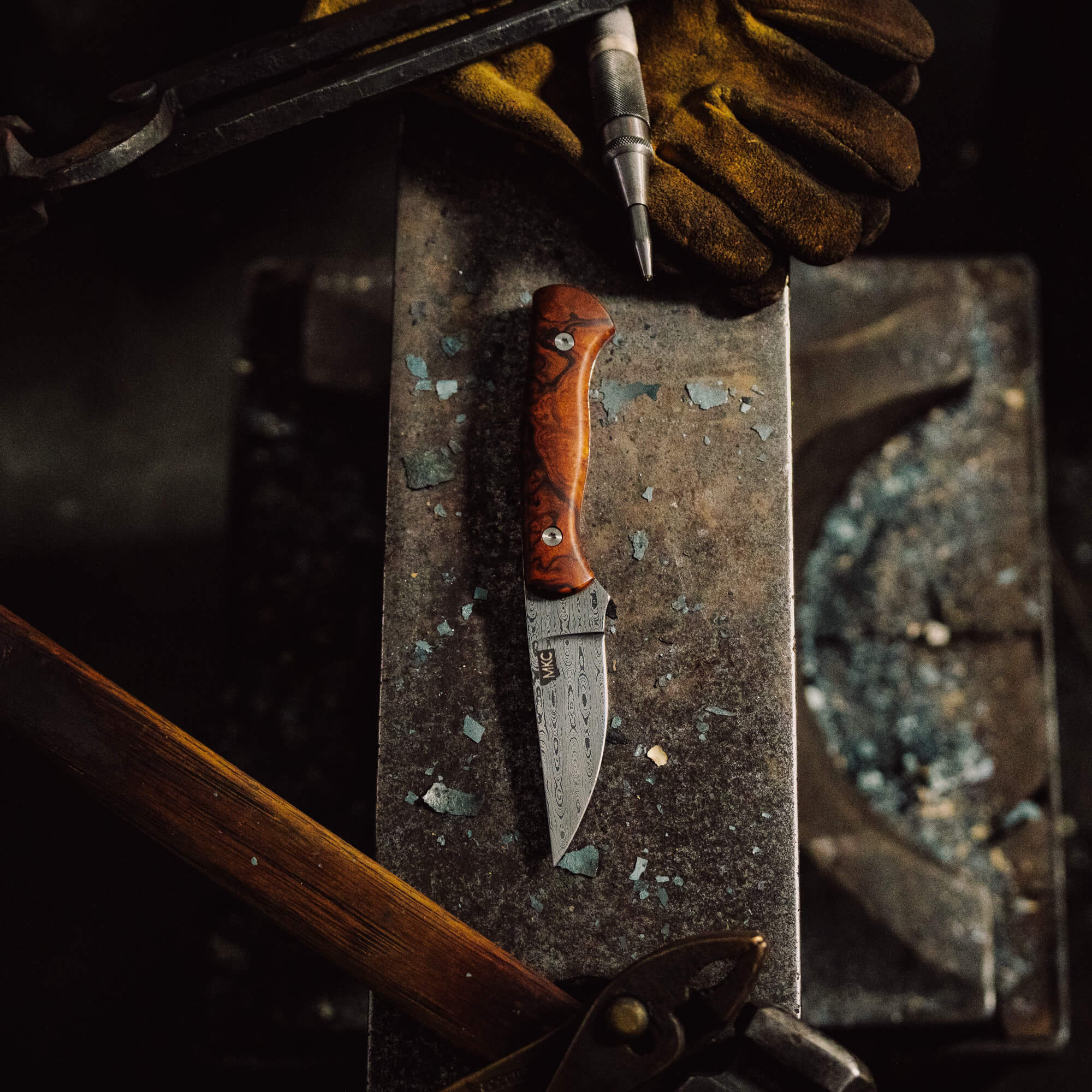 DAMASCUS BLACKFOOT