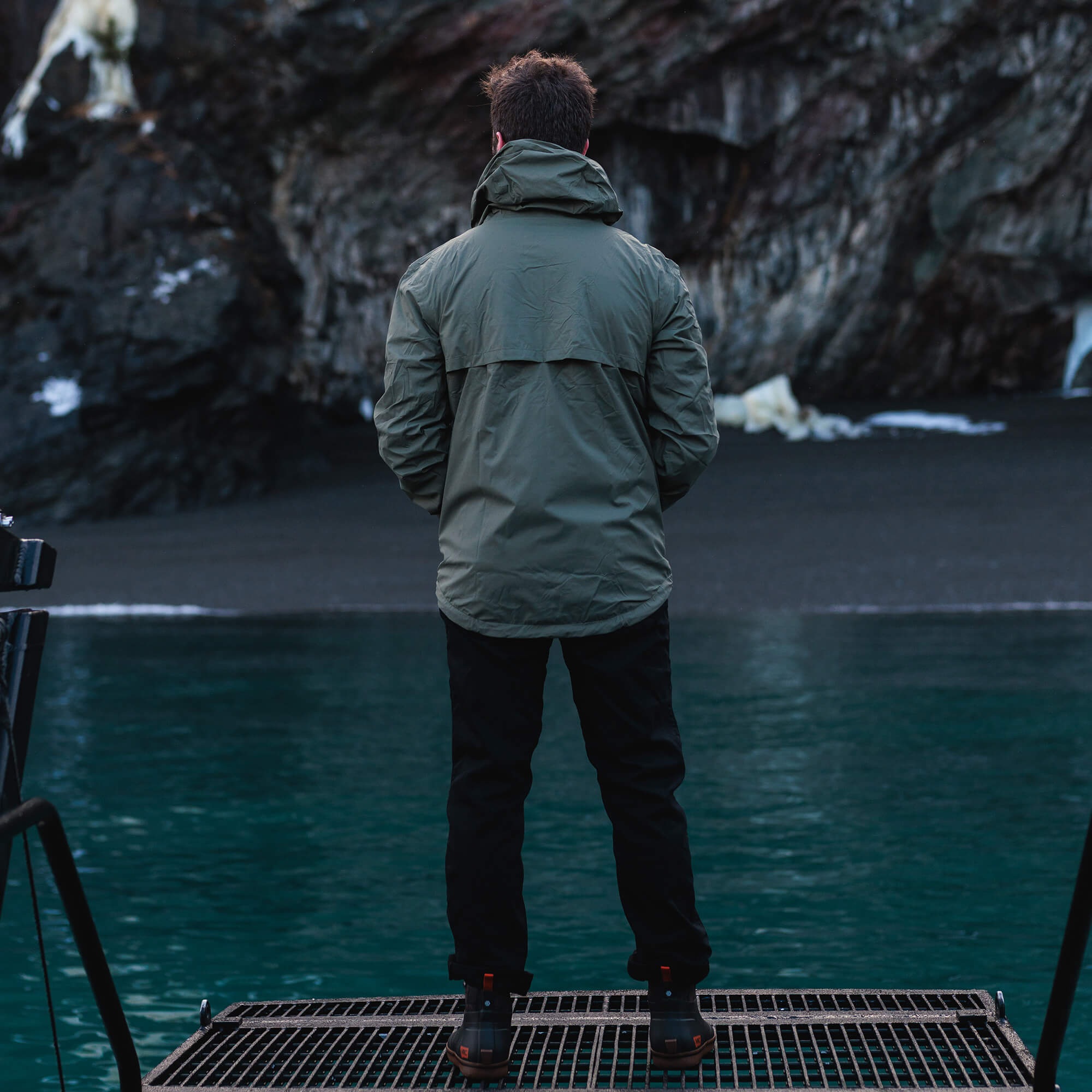 MT. REYNOLDS RAIN JACKET - OLIVE