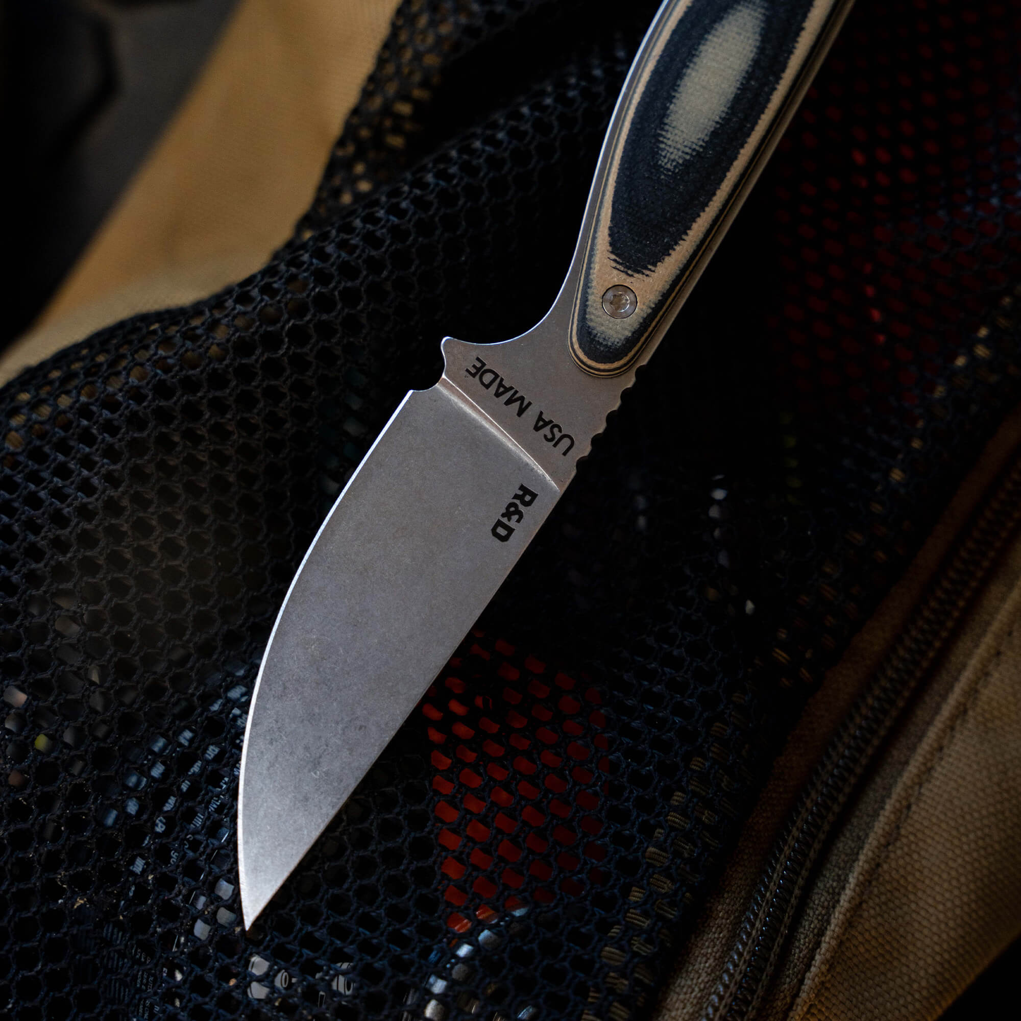 CASTLE ROCK - TAN & BLACK