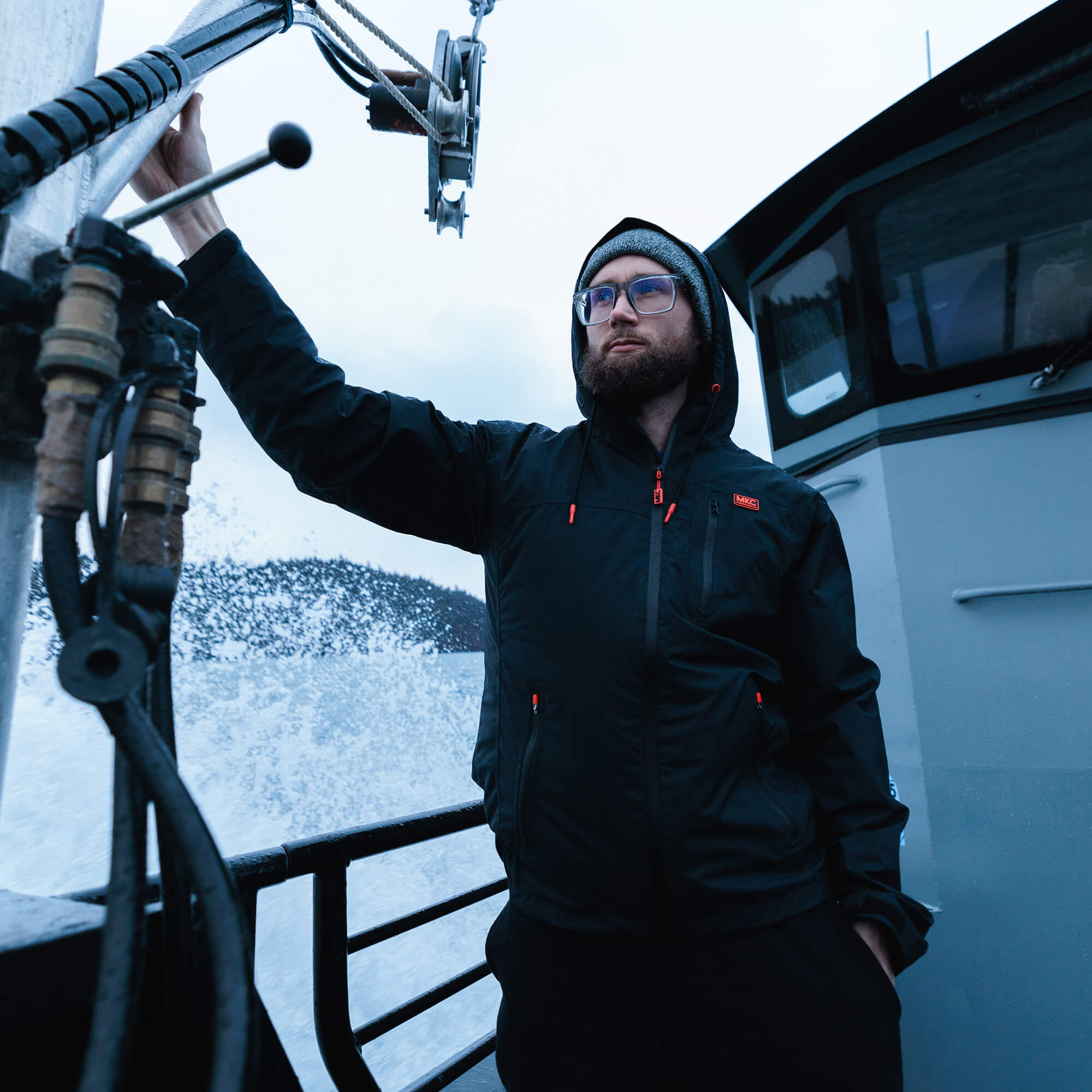 MT. REYNOLDS RAIN JACKET - BLACK