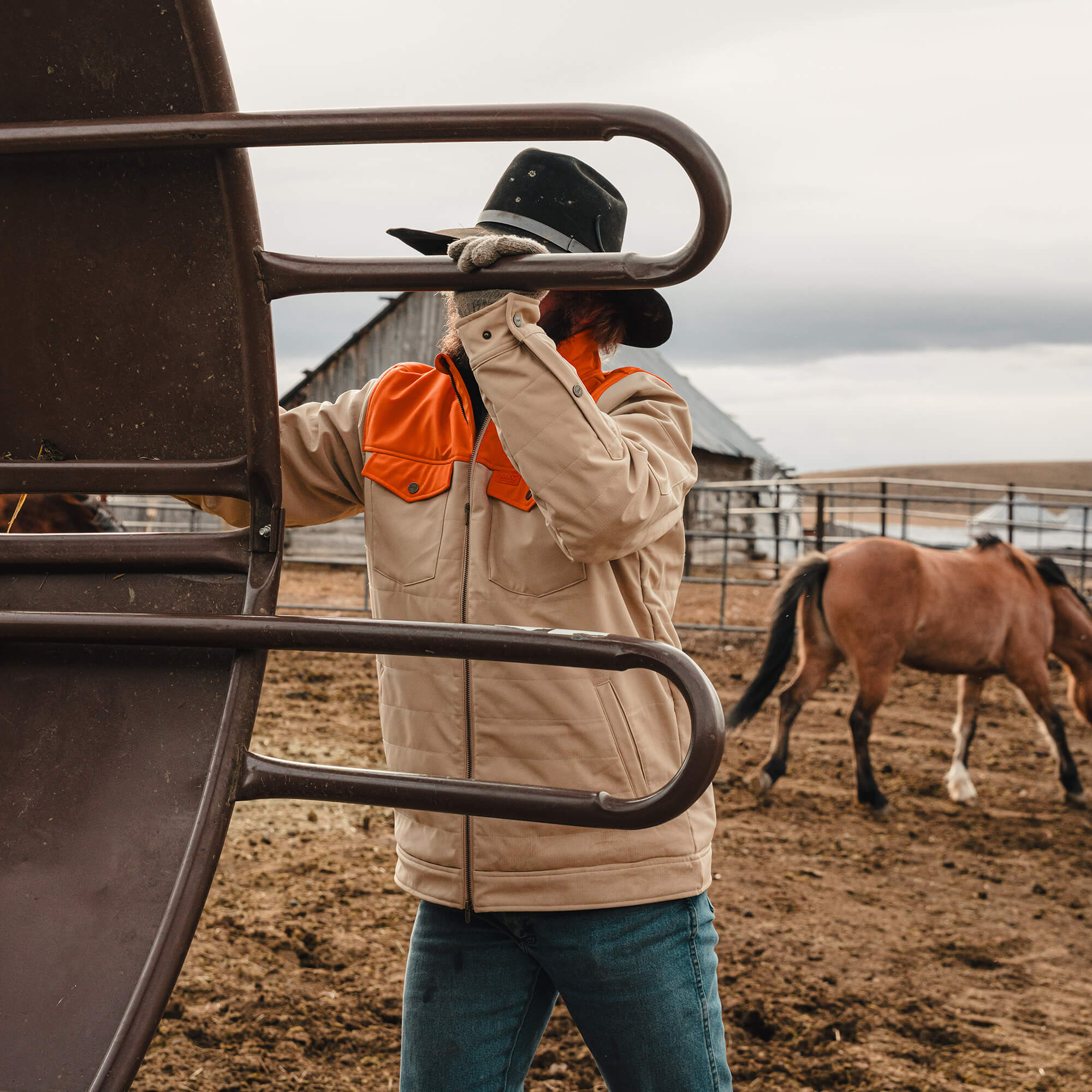 AUGUSTA JACKET - TAN/ORANGE