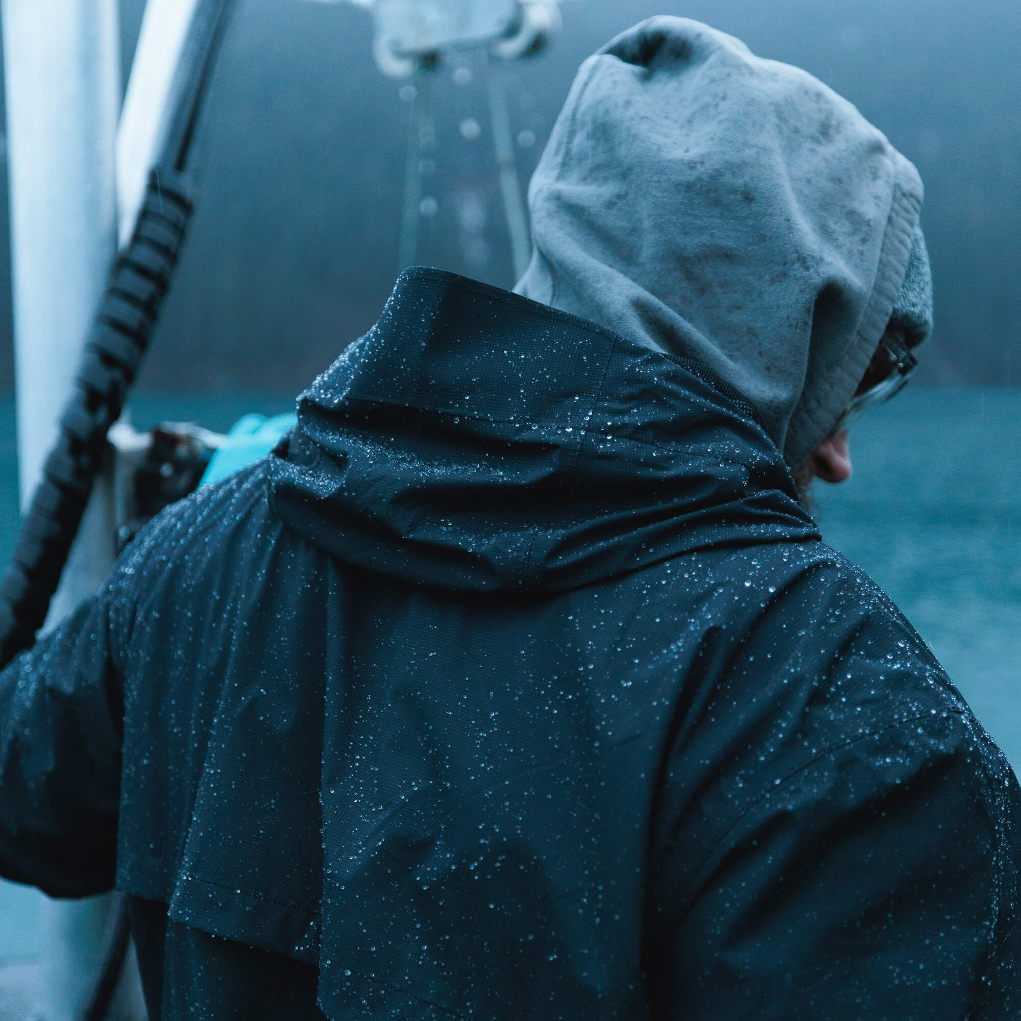 MT. REYNOLDS RAIN JACKET - BLACK