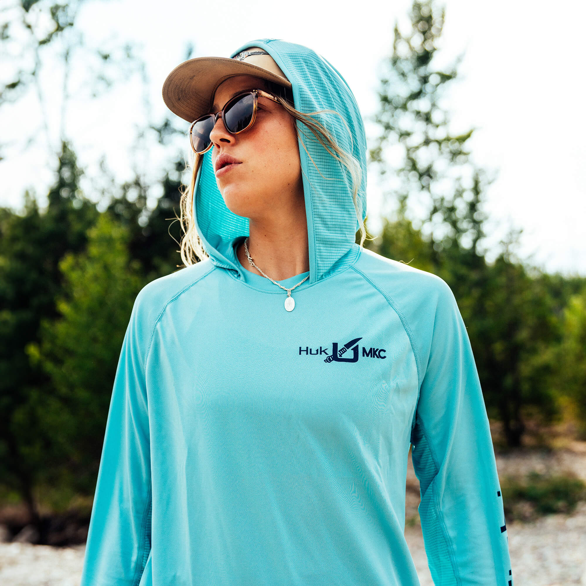 MKC x HUK PERFORMANCE HOODIE - MARINE BLUE