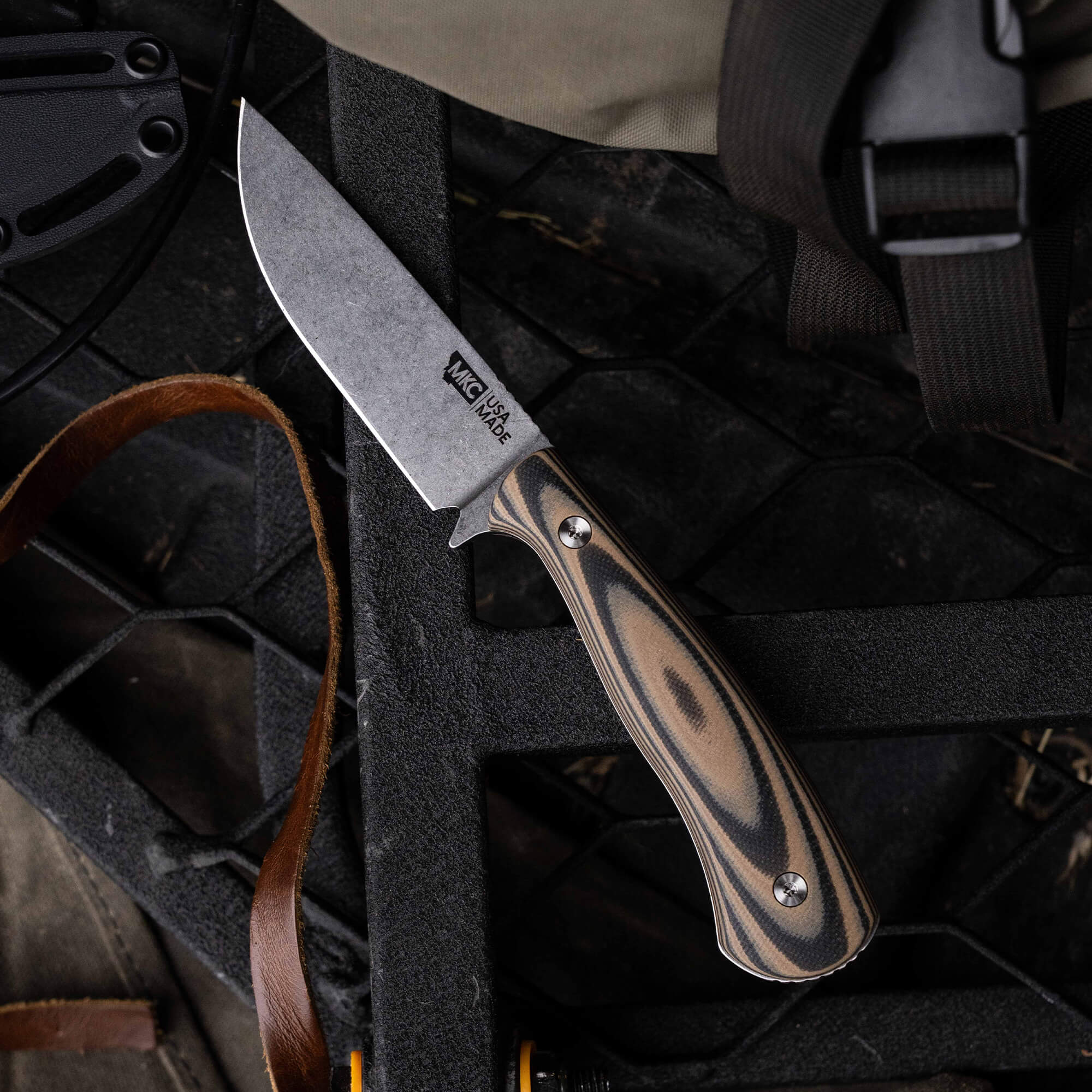 MKC WHITETAIL - TAN & BLACK