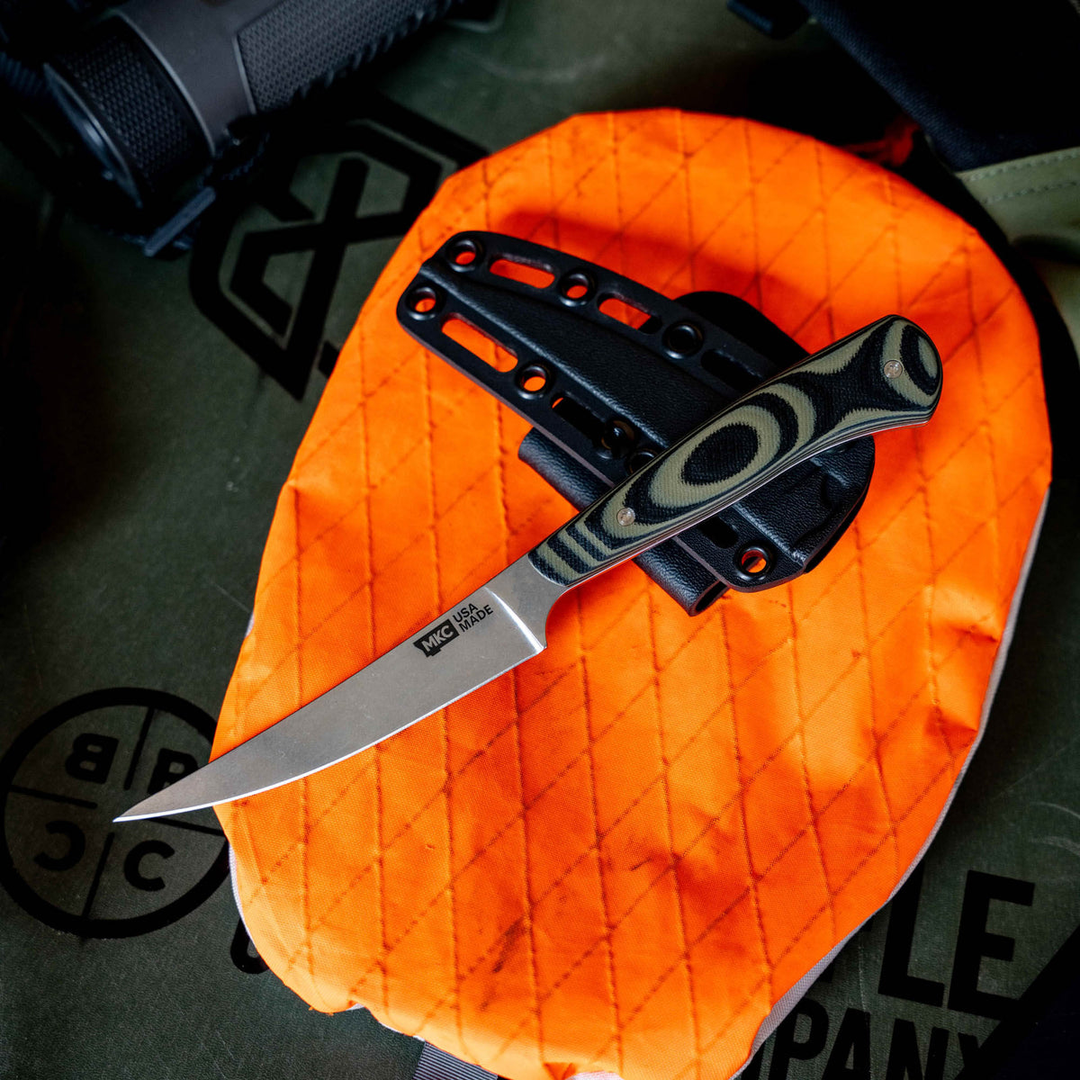 FIELD BONING KNIFE - GREEN & BLACK