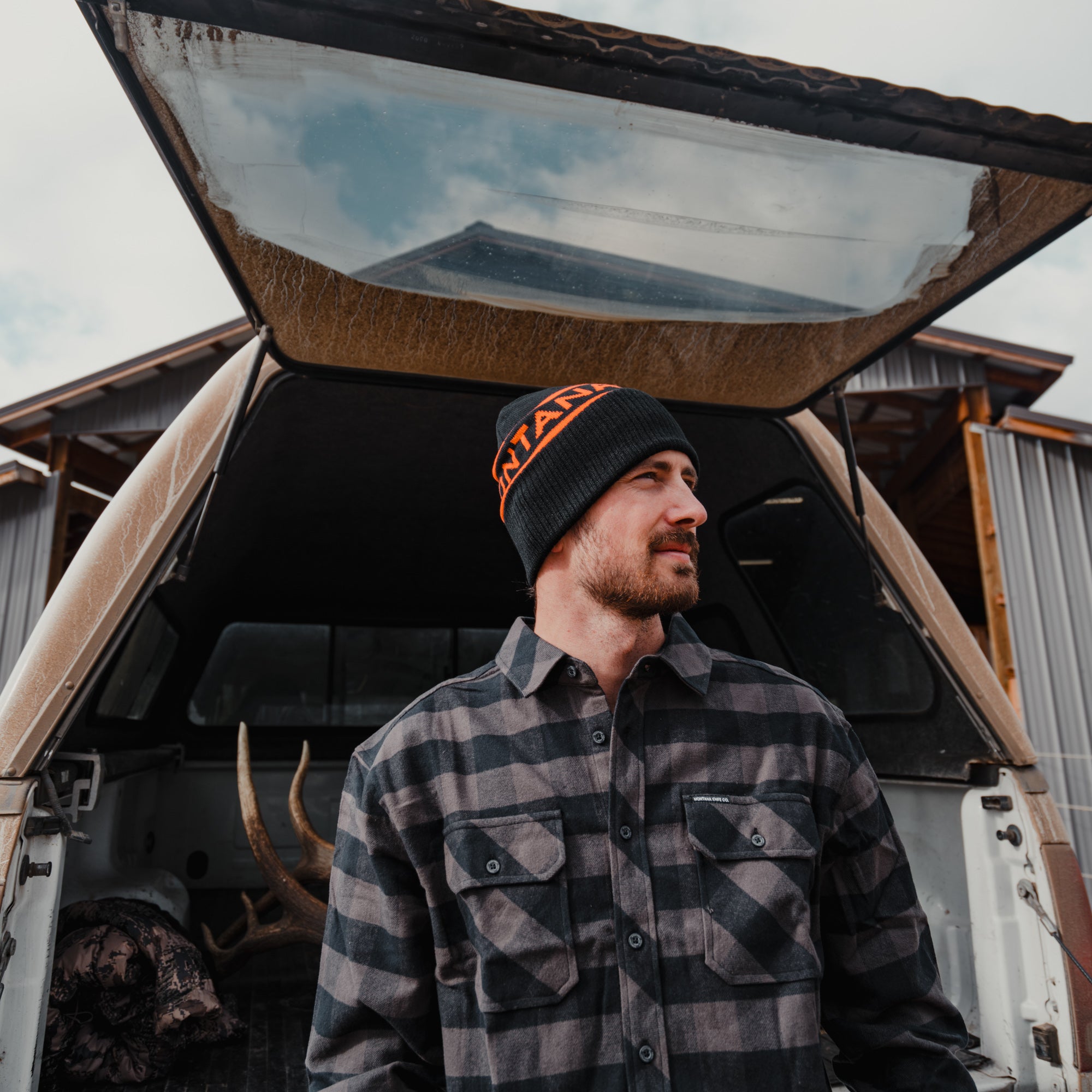 MKC BIG MOUNTAIN BEANIE - BLACK