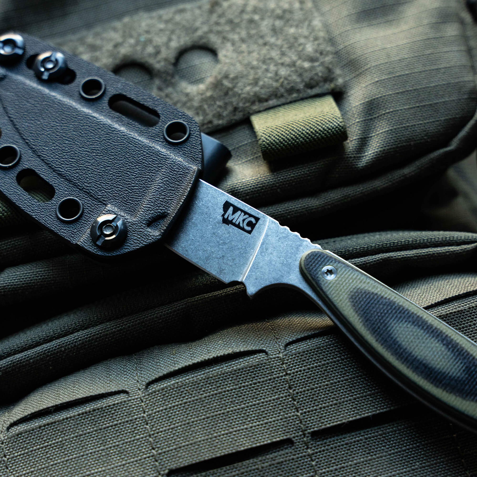 CASTLE ROCK - GREEN & BLACK