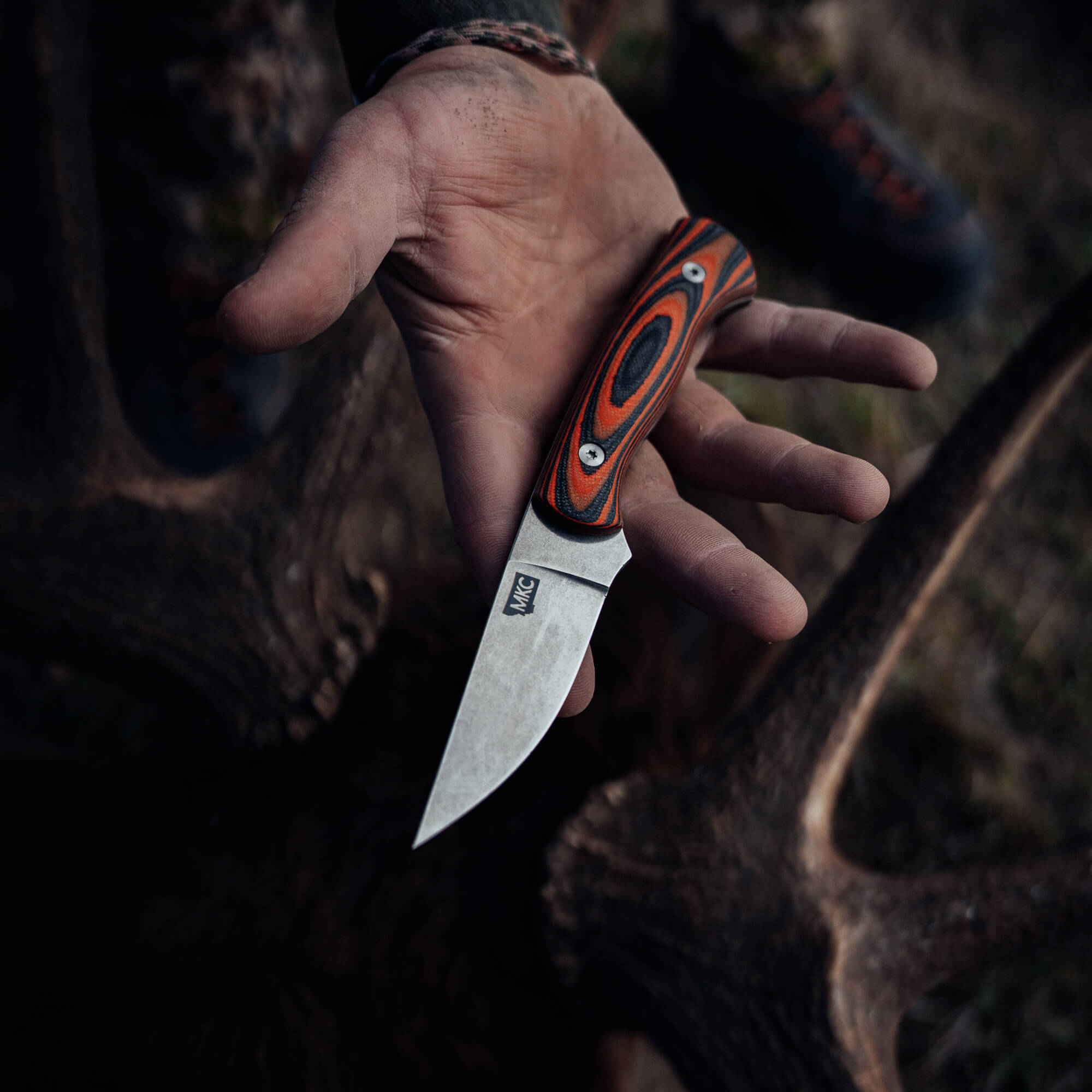 MAGNACUT BLACKFOOT 2.0 - ORANGE & BLACK