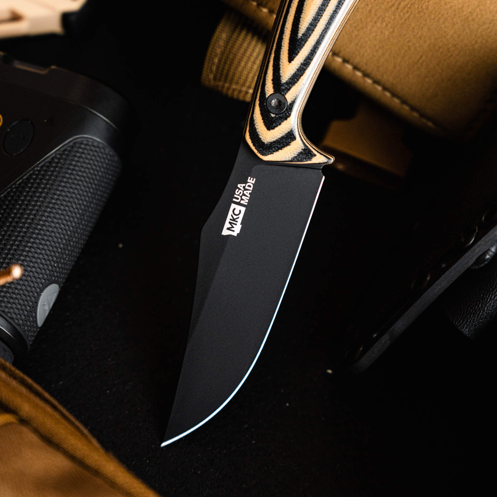 TRIUMPH PRO - TAN & BLACK
