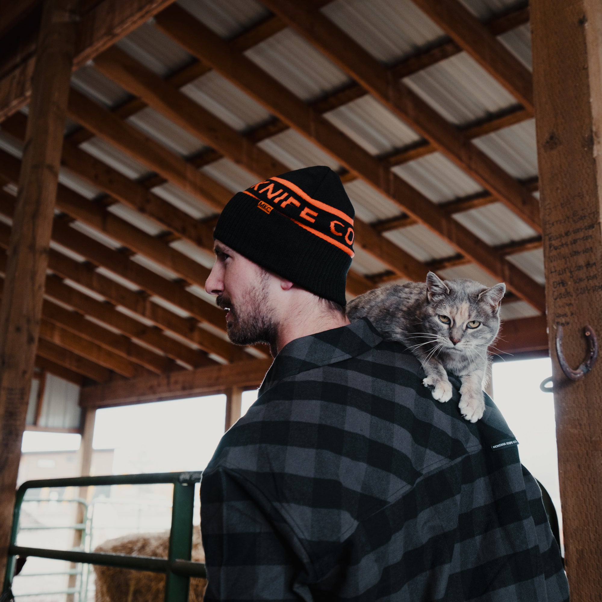 MKC BIG MOUNTAIN BEANIE - BLACK