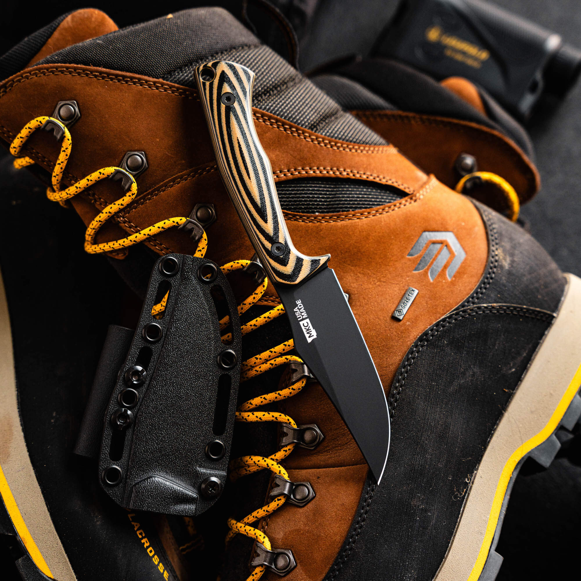 TRIUMPH PRO - TAN & BLACK