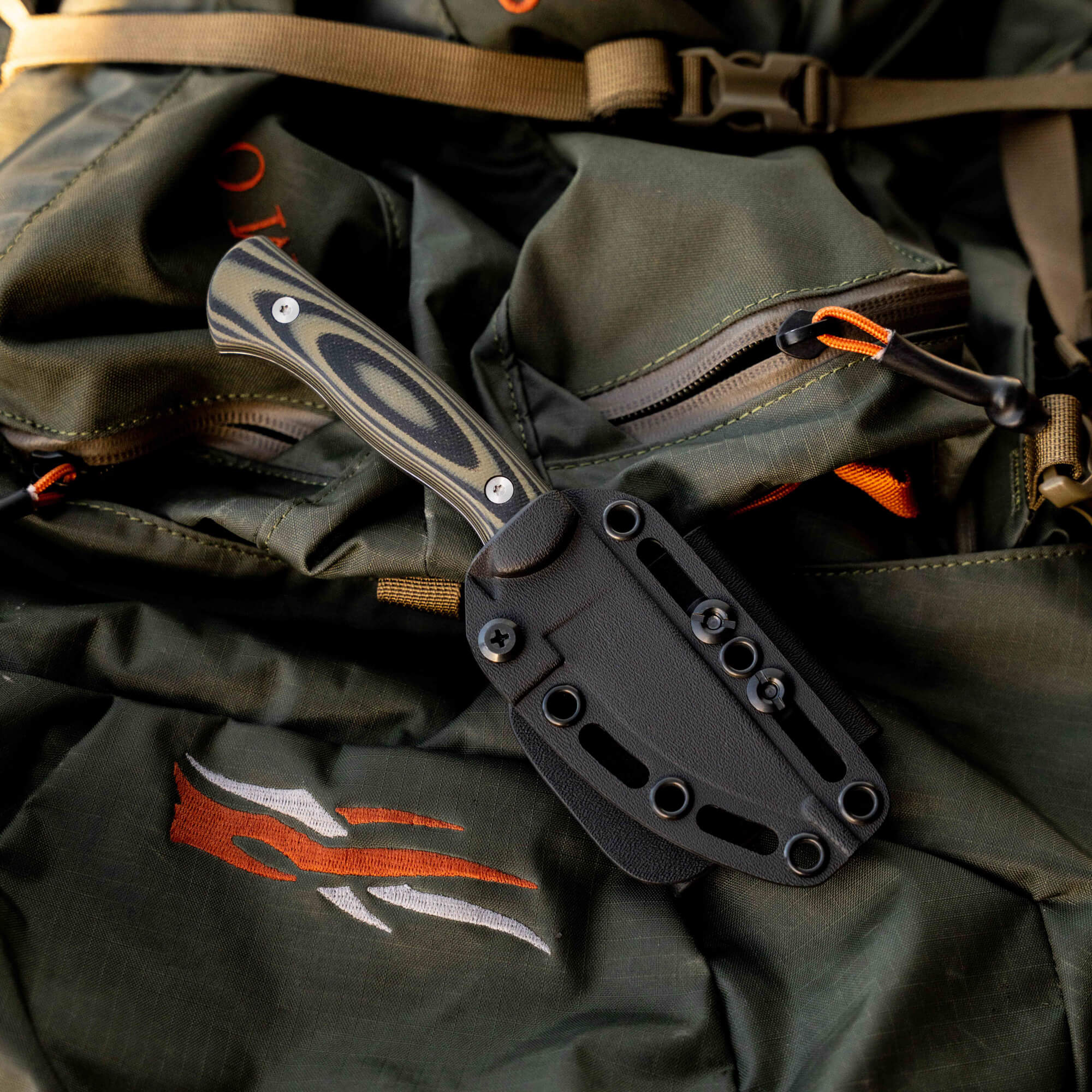 MAGNACUT BLACKFOOT 2.0 - GREEN & BLACK