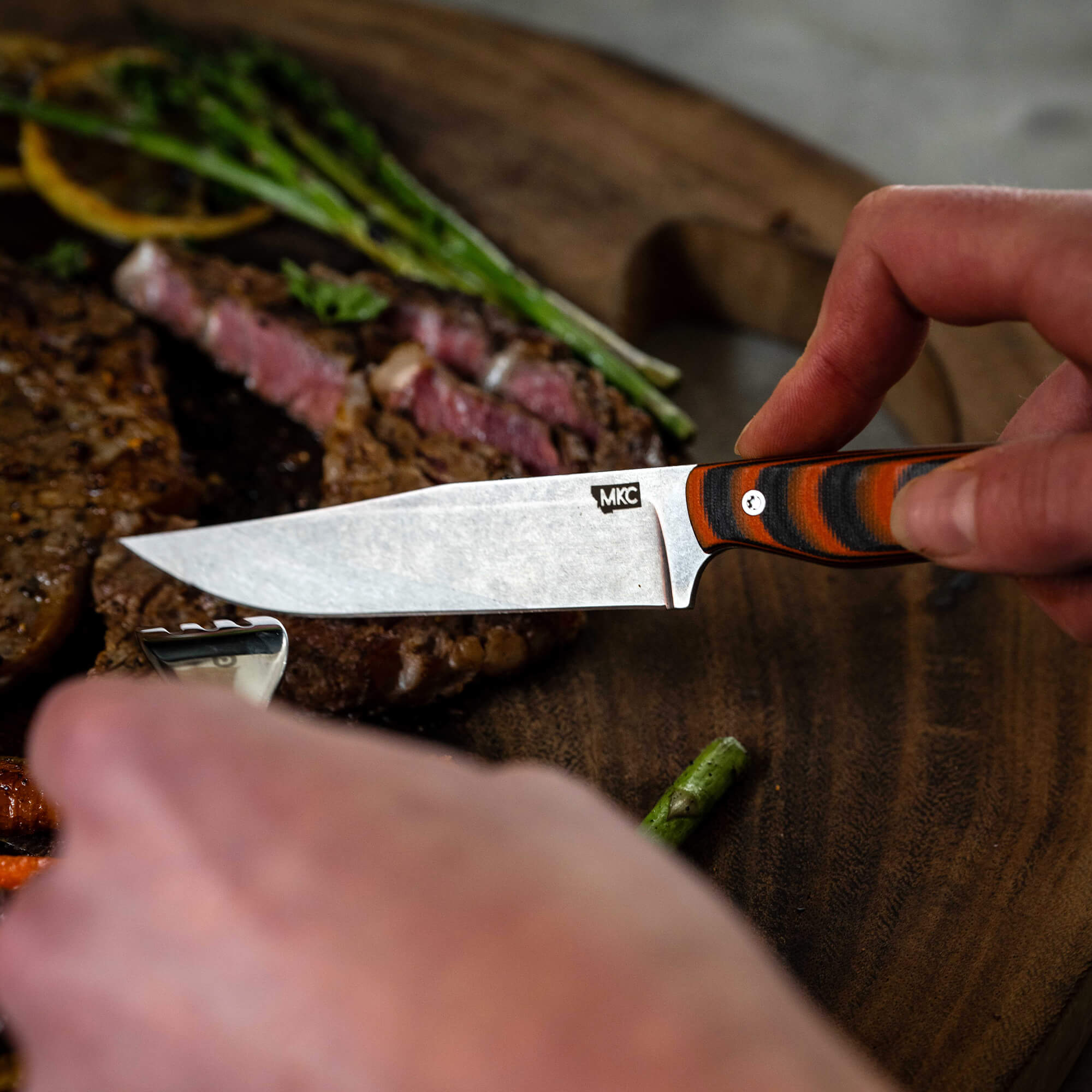 MKC STEAK KNIVES (SET OF 4) - ORANGE/BLACK