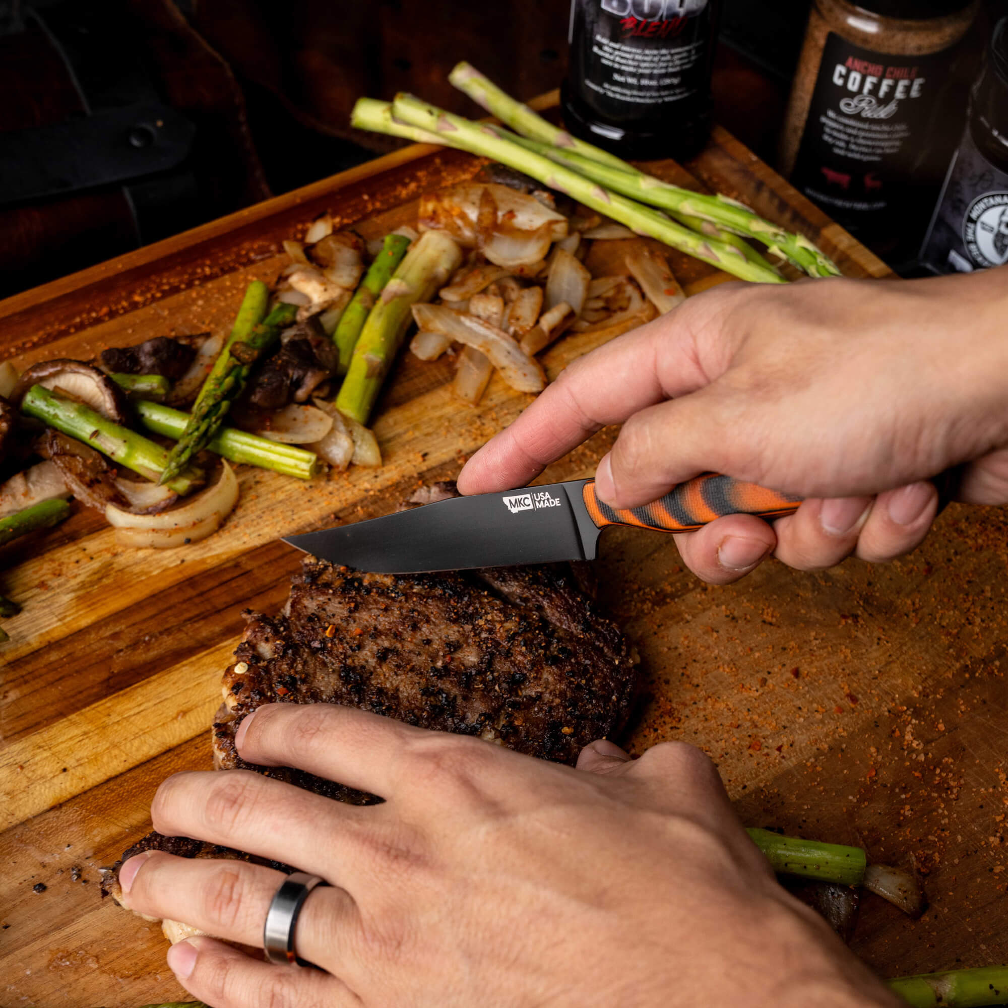 MKC STEAK KNIVES (SET OF 4) - PVD - ORANGE/BLACK