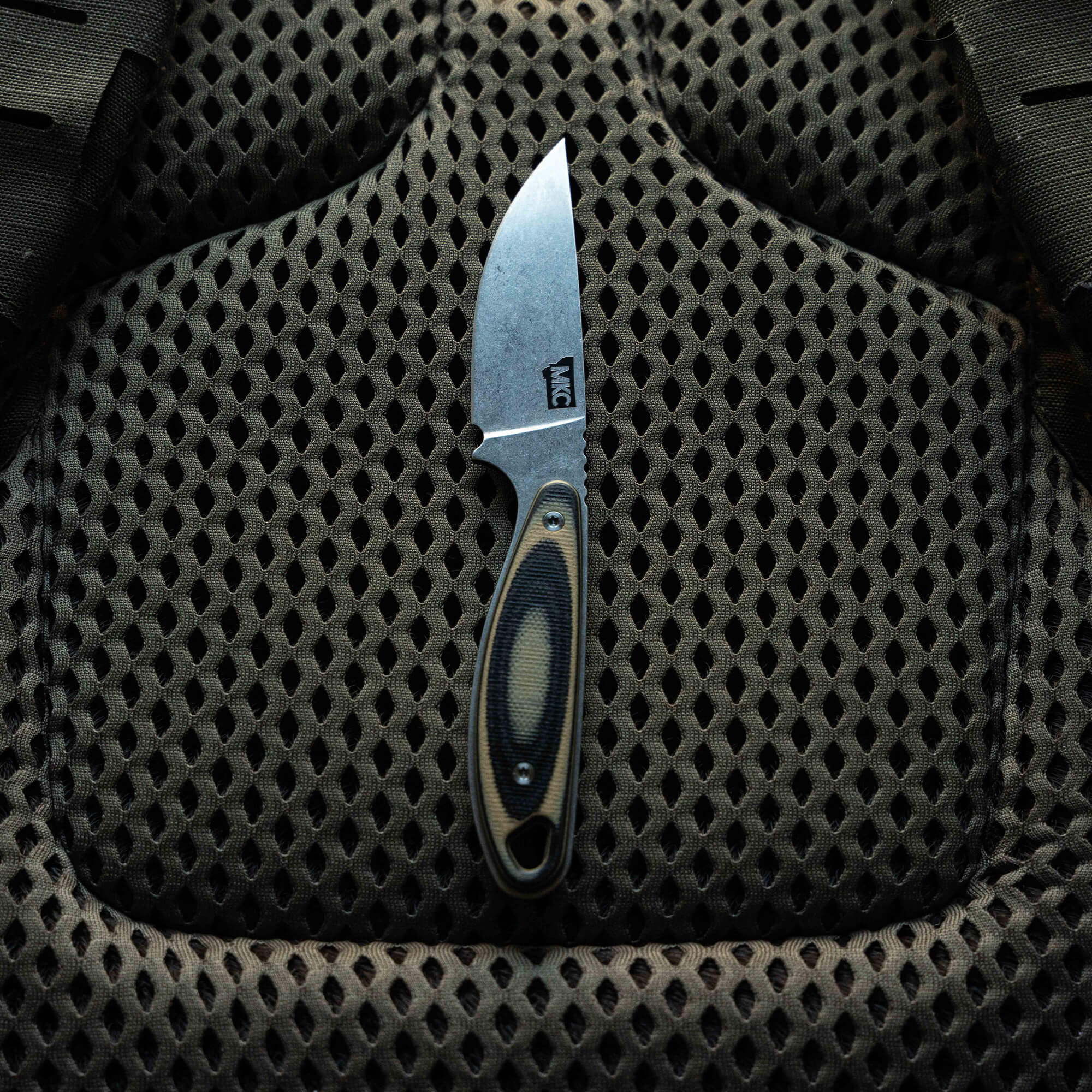 CASTLE ROCK - TAN & BLACK